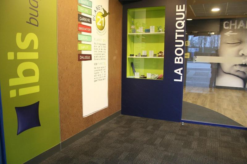 ホテル Ibis Budget Marnelavallée Pontaultcombault