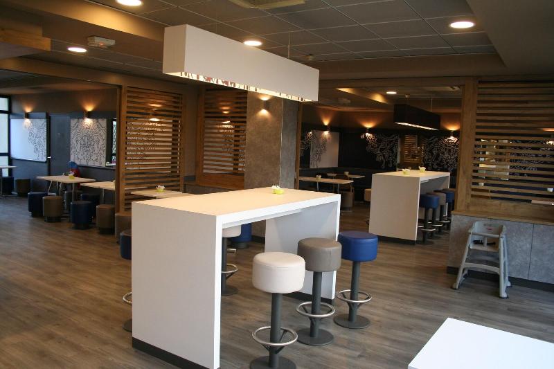 ホテル Ibis Budget Marnelavallée Pontaultcombault