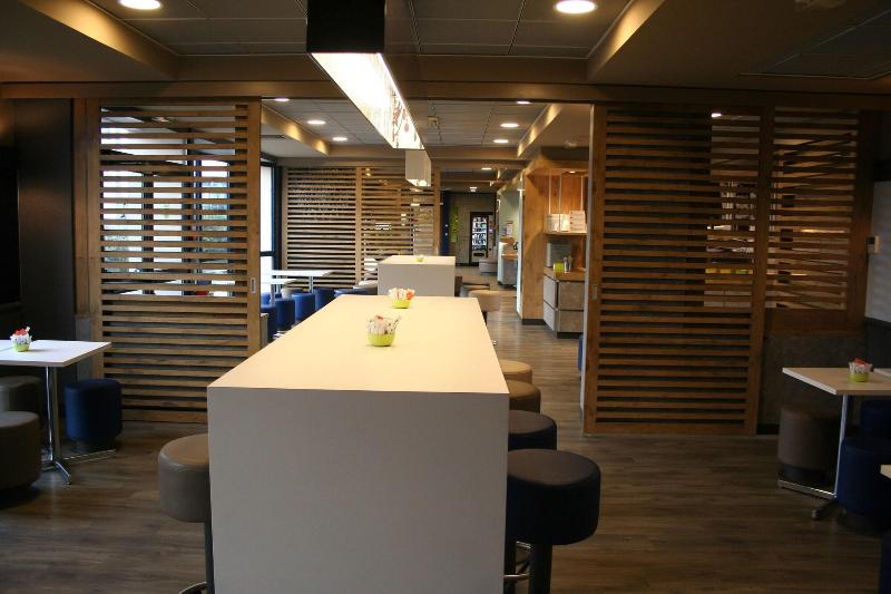 ホテル Ibis Budget Marnelavallée Pontaultcombault