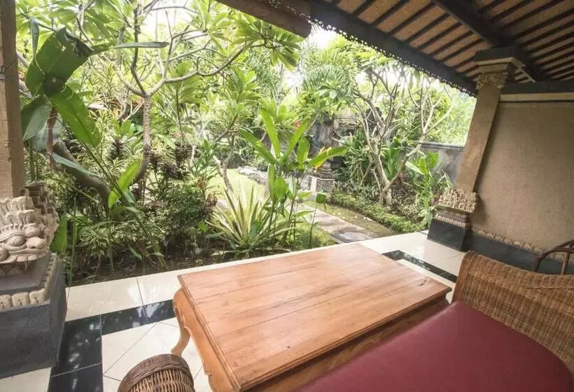 ホテル Trijaya Guest House Pemuteran