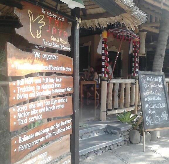 Отель Trijaya Guest House Pemuteran