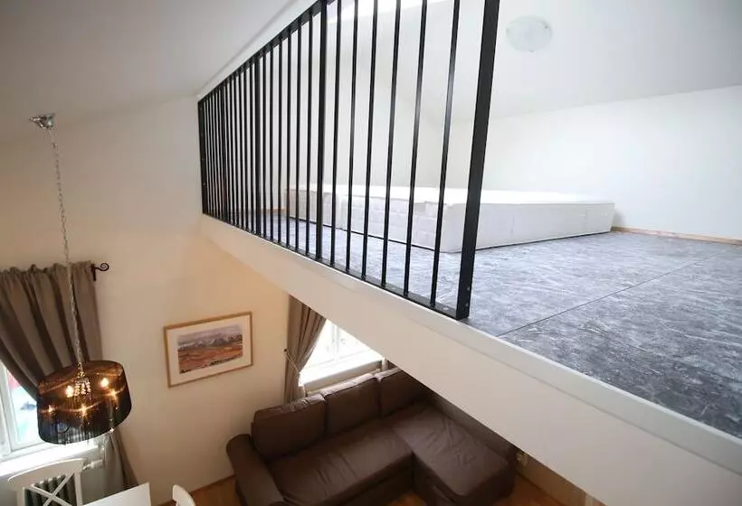 Acco Ice Apartments