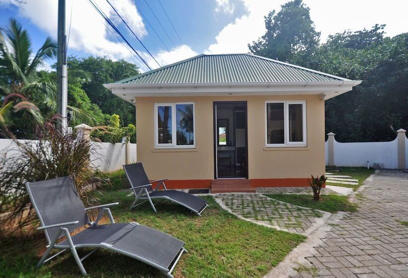 Yasad Luxury Beach Residence