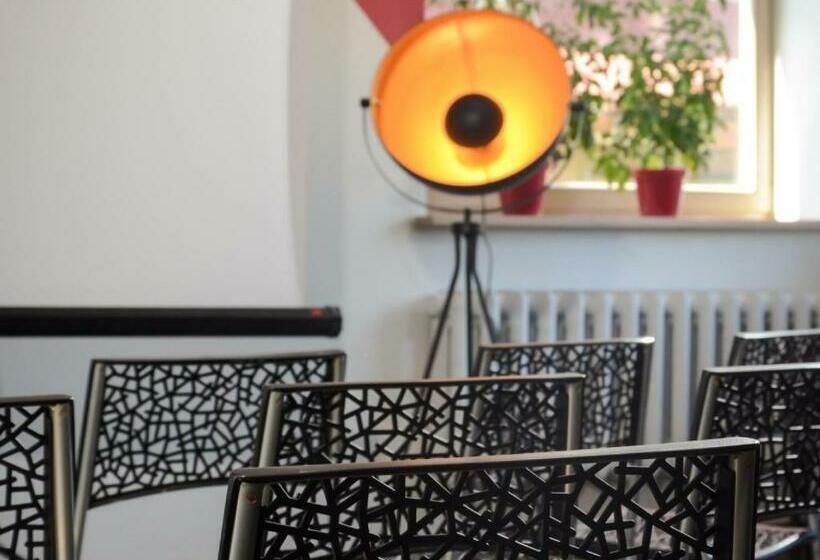 هتل Mans Nams   Self Check In