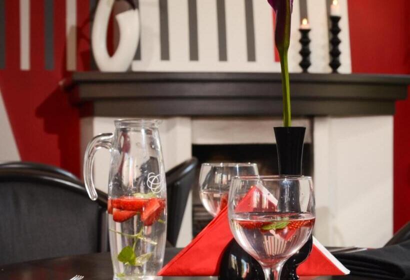 هتل Mans Nams   Self Check In