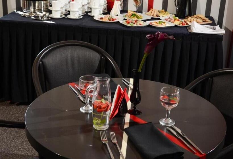 هتل Mans Nams   Self Check In