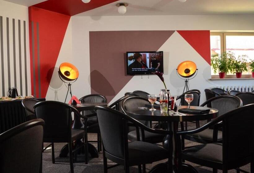 هتل Mans Nams   Self Check In