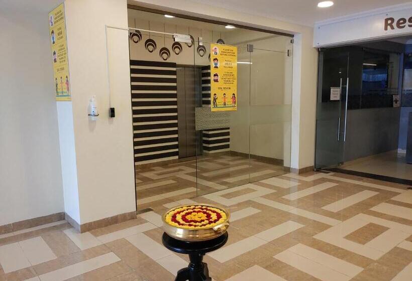 בית מלון כפרי Downtown Business