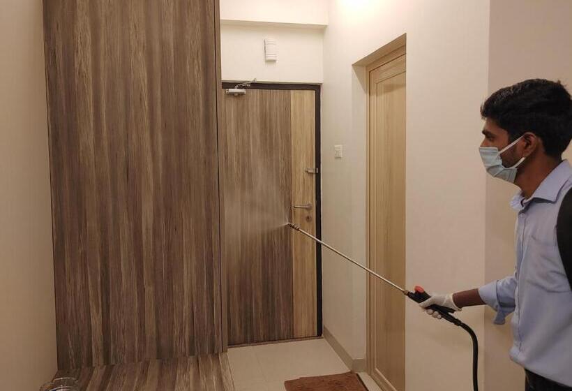 בית מלון כפרי Downtown Business