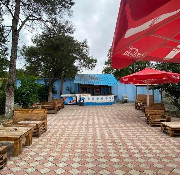 Hostel Golden Fleece