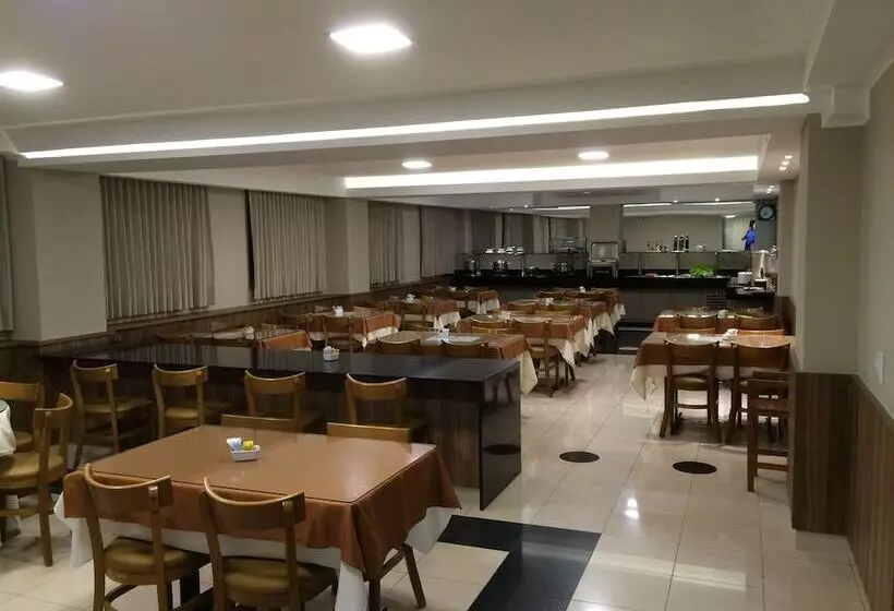ホテル Assi Palace