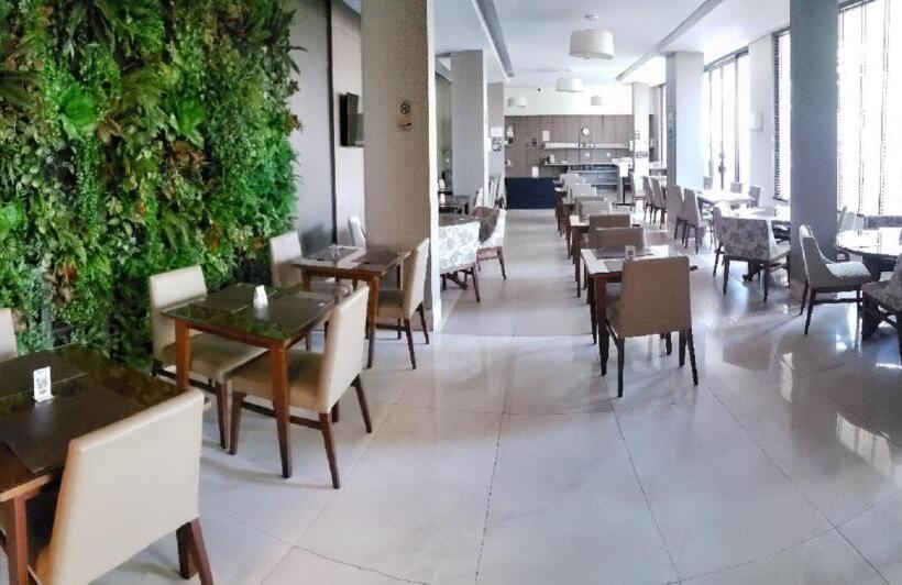 Class Hotel Rio Claro