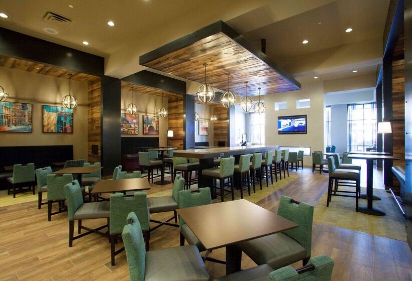 فندق Hampton Inn & Suites Downtown St. Paul