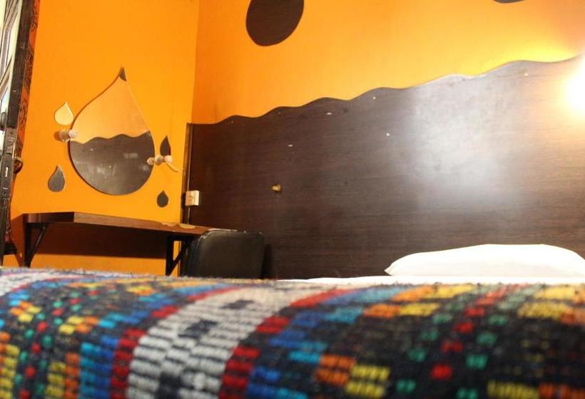 호텔 Hostal Prisamata