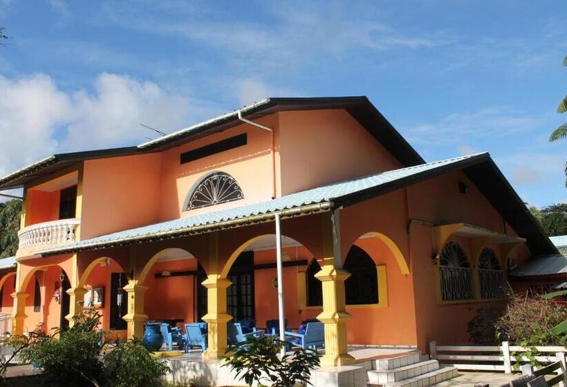 هتل L Ebene Verte