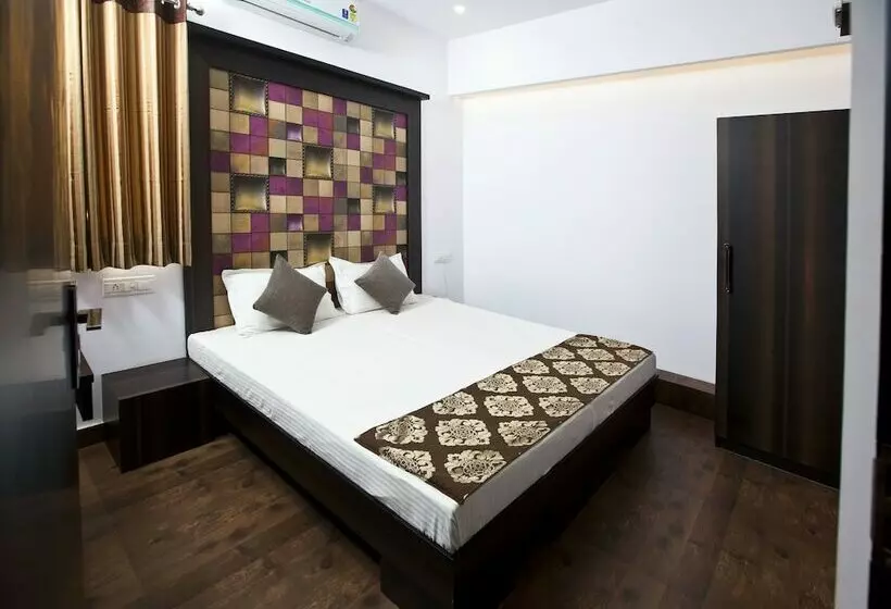 هتل Oyo Rooms Paschim Vihar