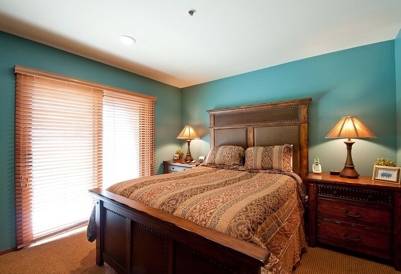 Lakeside Townhomes By Lespri Management