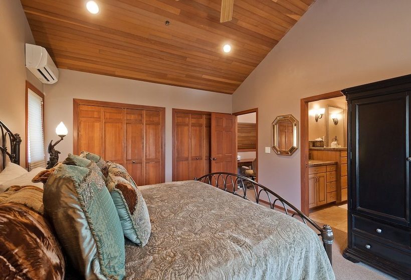 Lakeside Townhomes By Lespri Management