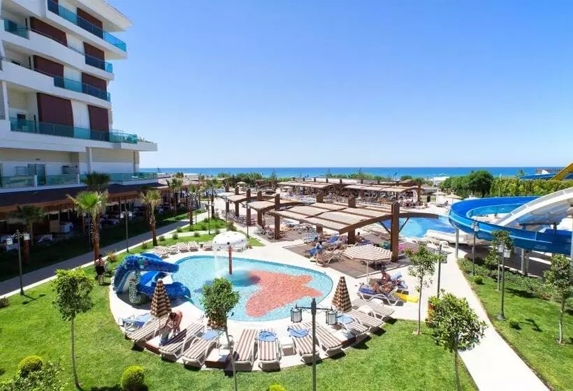 Lomakeskus Adalya Ocean Deluxe