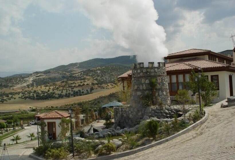 منتجع Umut Thermal Spa & Wellness