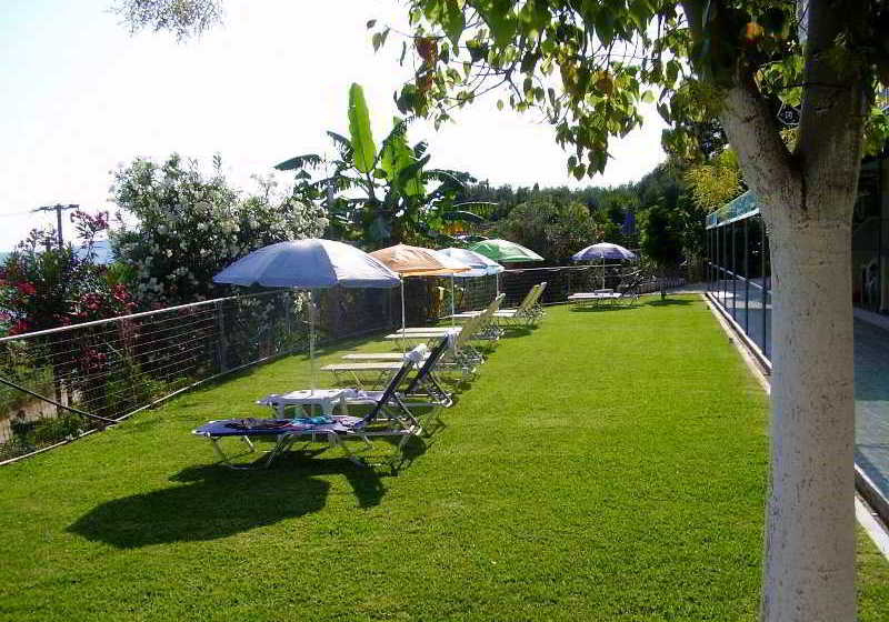 Rosa’s Beach Studios