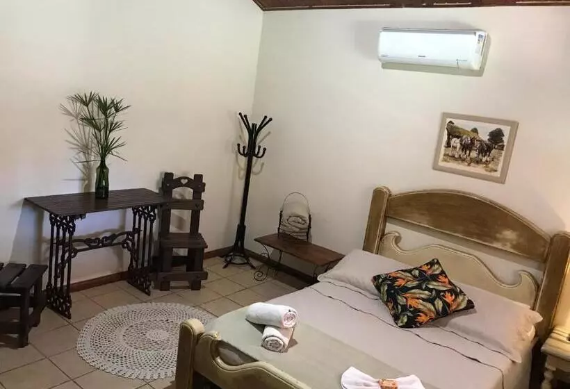 Retkeilymaja Estância Das Angolas   Inhotim