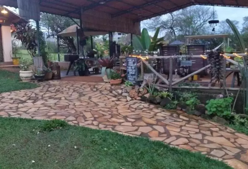 Retkeilymaja Estância Das Angolas   Inhotim