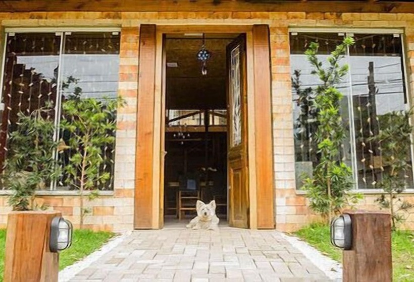 ベッドアンドブレックファースト Alma Brava