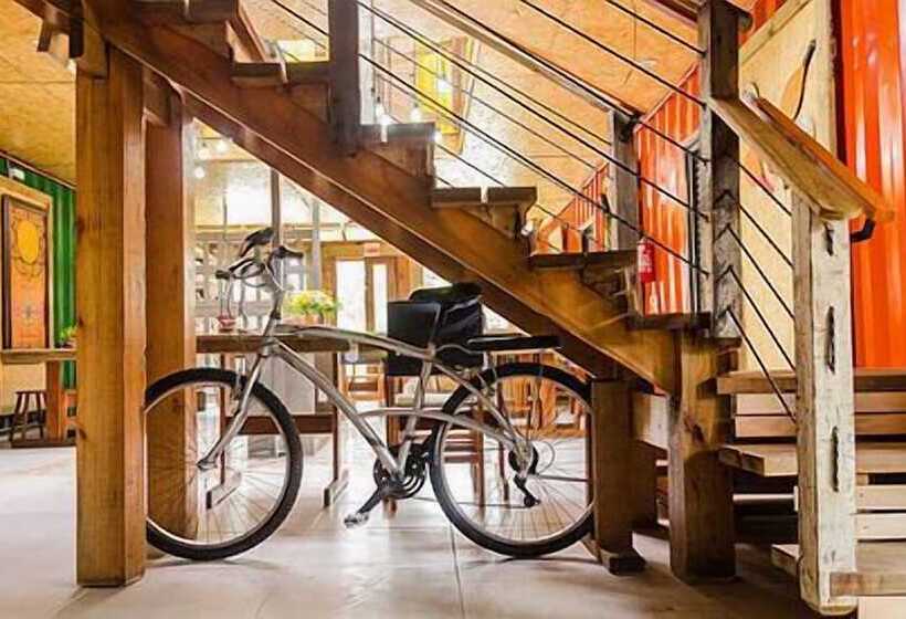 ベッドアンドブレックファースト Alma Brava