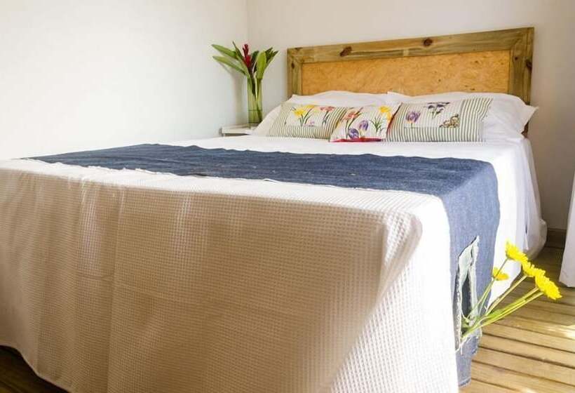 ベッドアンドブレックファースト Alma Brava