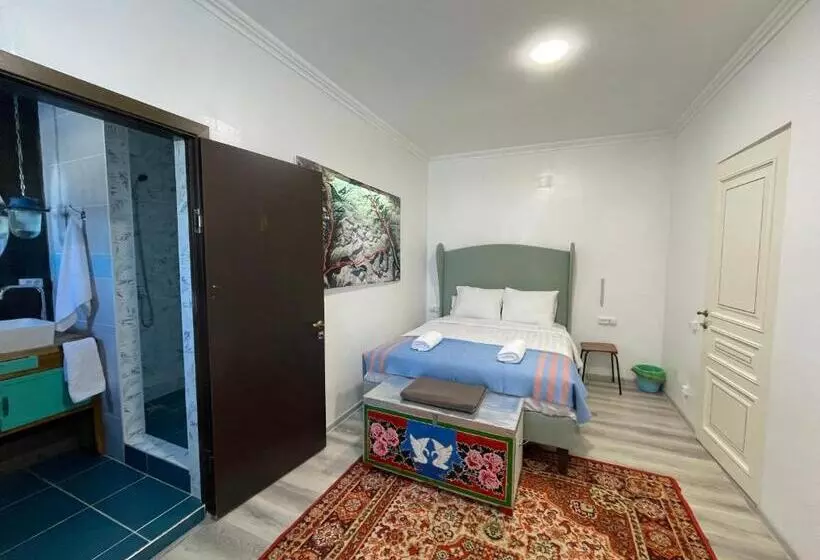 Duet Hostel &