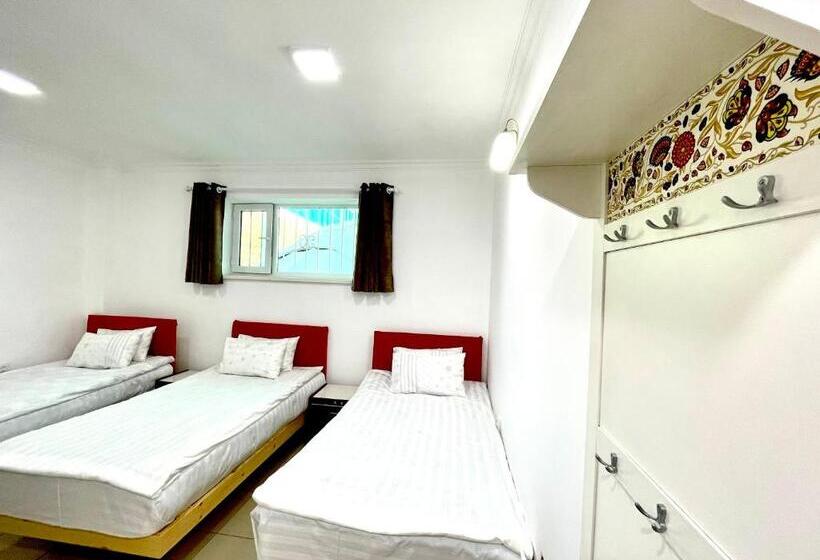 Duet Hostel &