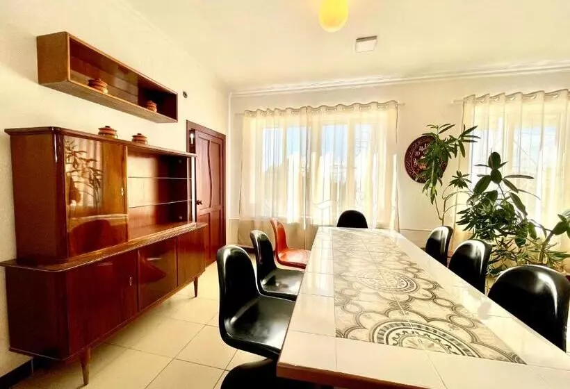 Duet Hostel &
