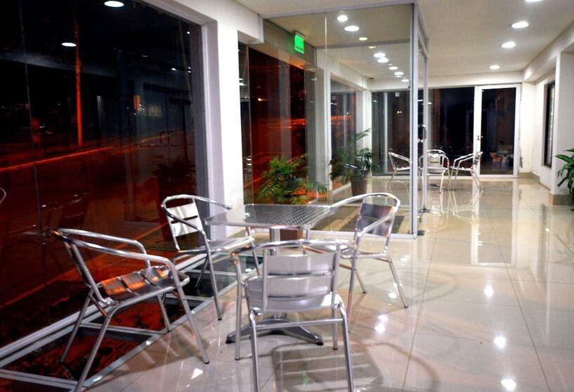 Hosteria Casa Blanca Iguazu