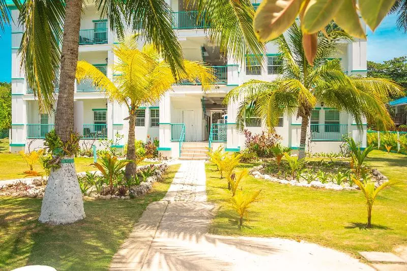 هتل Grand Baymen Resort