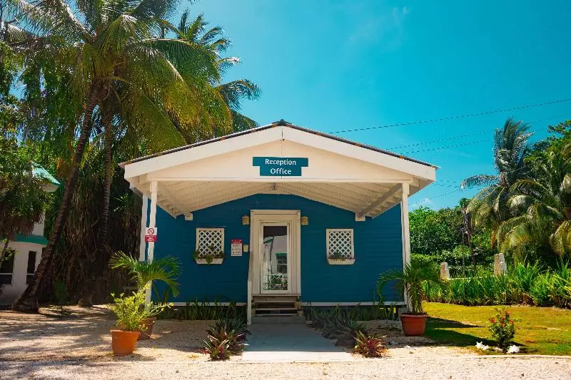 هتل Grand Baymen Resort