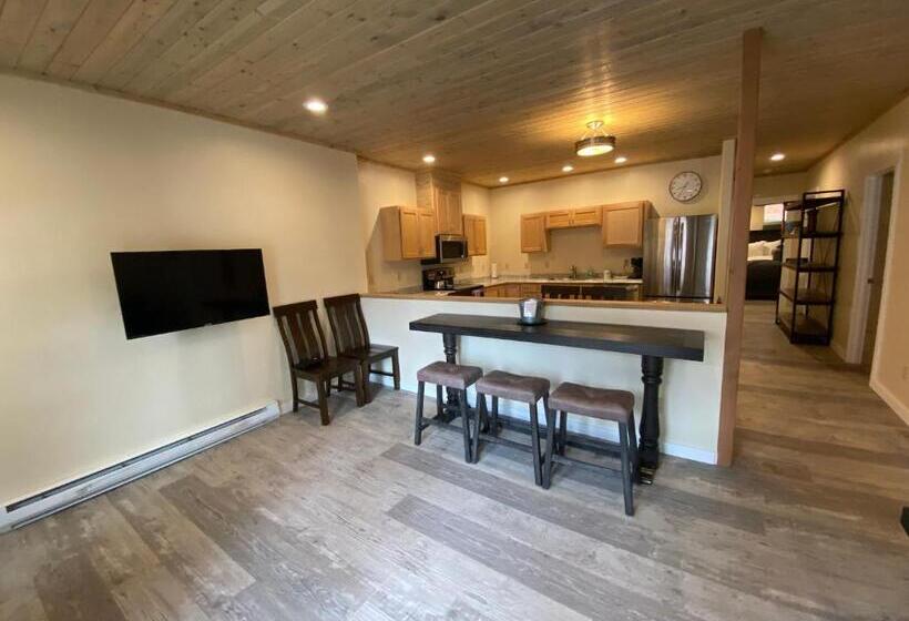 בית מלון כפרי Ouray   For 12 Years Old And Over