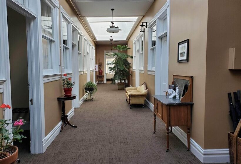 בית מלון כפרי Ouray   For 12 Years Old And Over