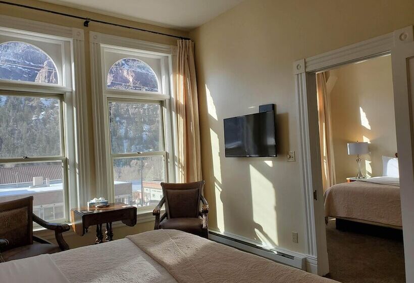 בית מלון כפרי Ouray   For 12 Years Old And Over