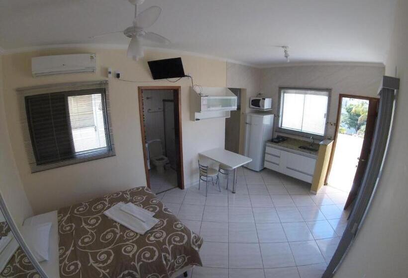 ホテル áries Apart