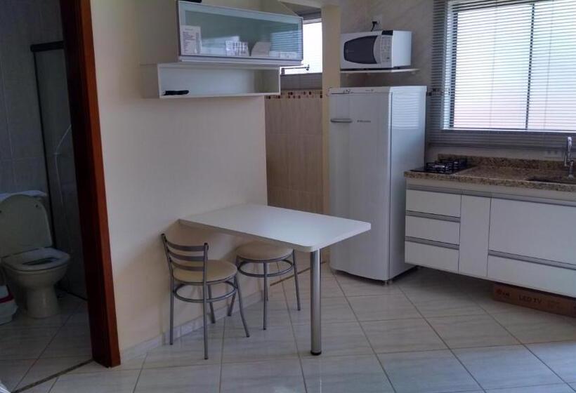 ホテル áries Apart