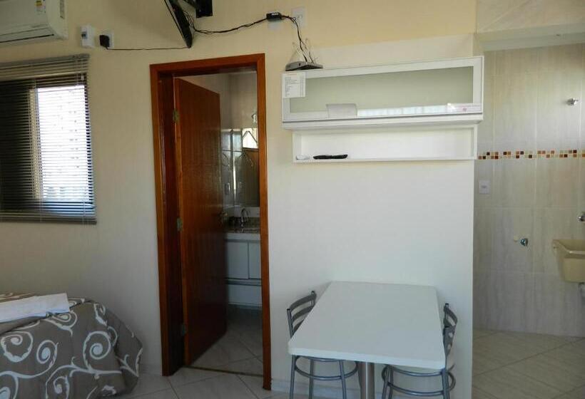 ホテル áries Apart