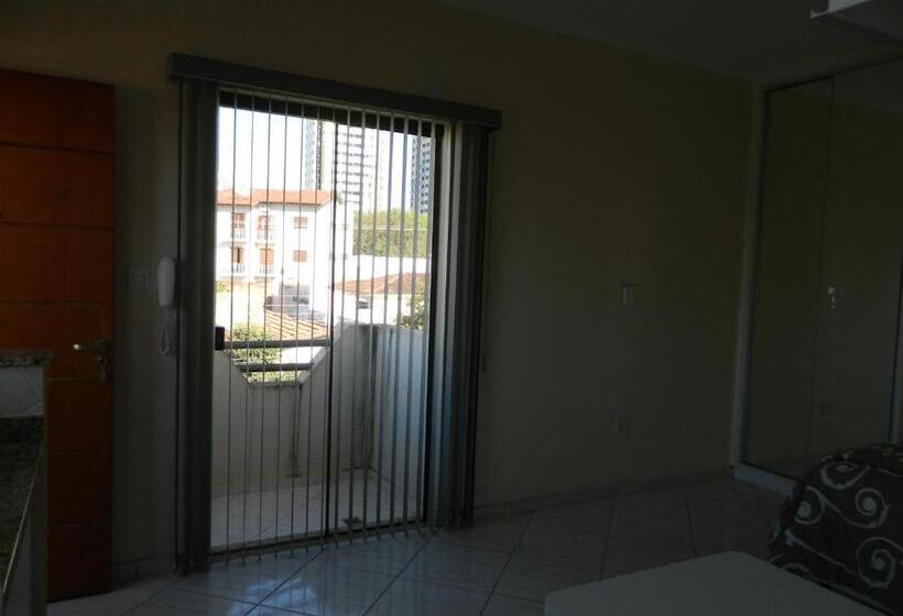 ホテル áries Apart