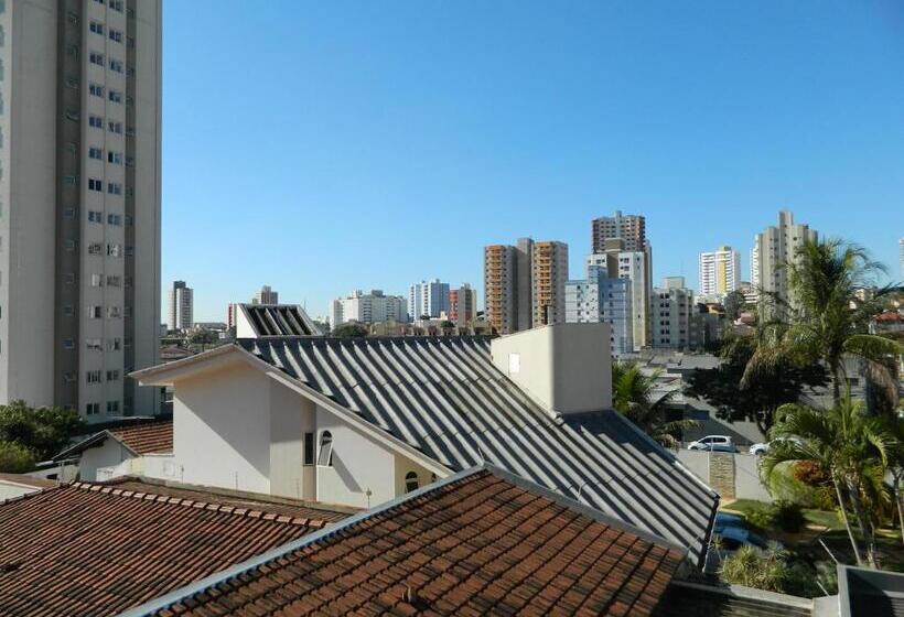 ホテル áries Apart