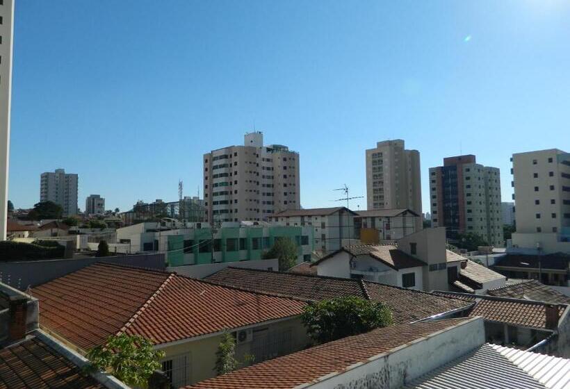 ホテル áries Apart