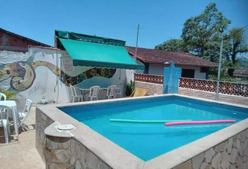Leo S Clan Beach Hostel