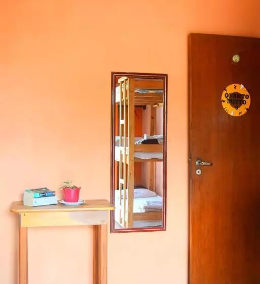 Leo S Clan Beach Hostel