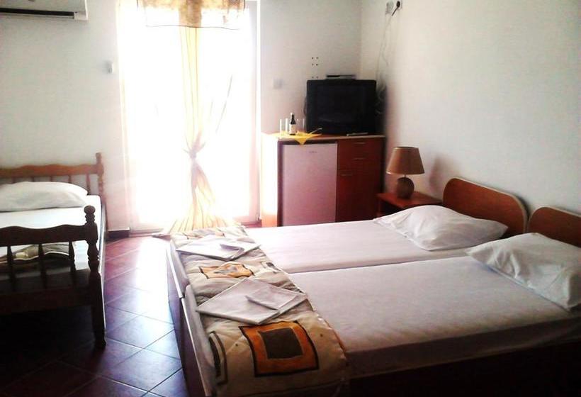 تختخواب و صبحانه Bonaca