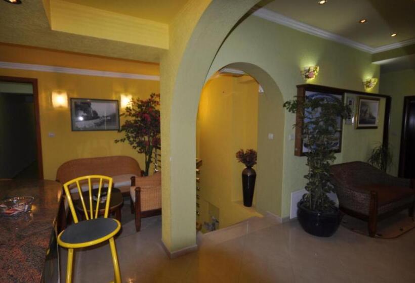 Garni Hotel Bokeška Noć