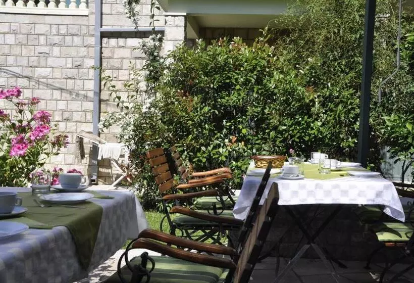 Garni Hotel Bokeška Noć